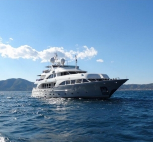 Motor Yacht MY KW 002