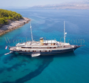 Motorsailer Luxury 56-meter cruising in Croatia 36 guests