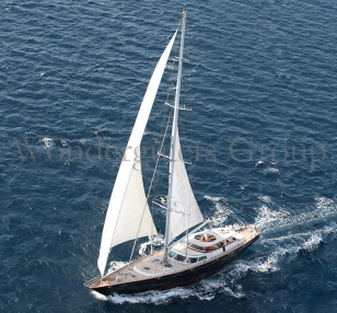 Perini Sailing Yacht 36 metri in Grecia